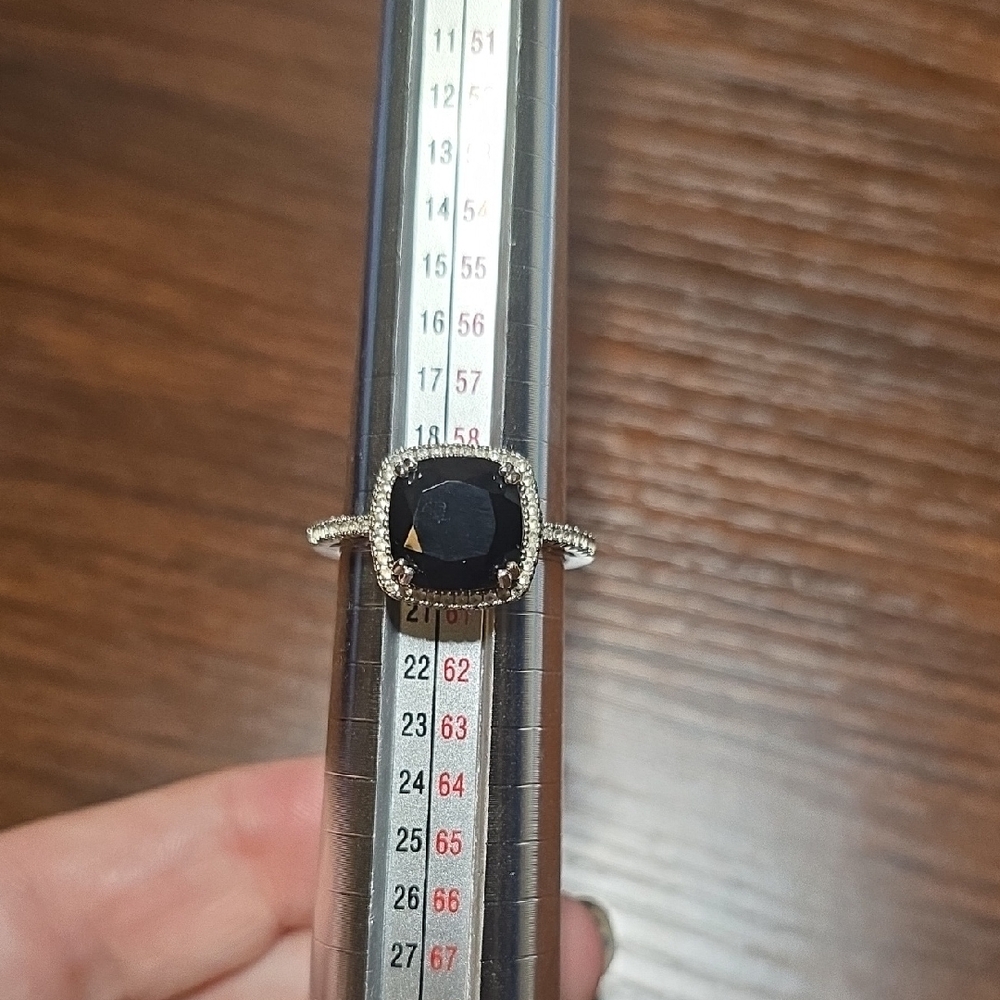Kay Jewelers Black and Silver Ring with Onyx